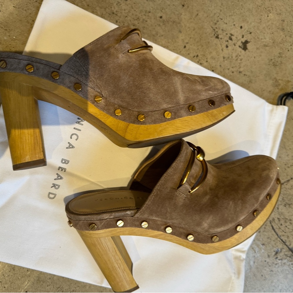 EUC Veronica Beard Giles suede studded platform clogs, color: latte, size 8 - Picture 5 of 12